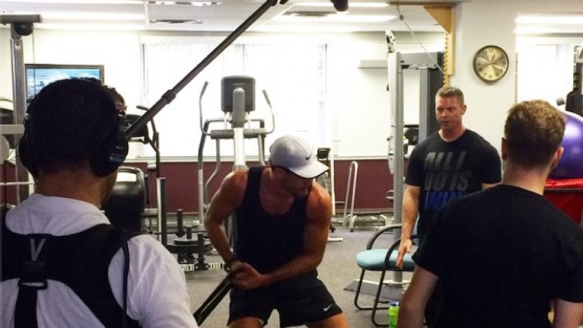 Кадр дня: Крис Алгиери и съемочная группа HBO 24/7