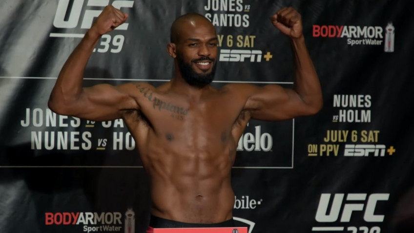 Все участники UFC 239 успешно прошли взвешивание