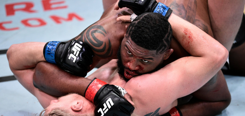 Глава UFC — Блейдсу: Выглядишь глупо, когда треплешься и показываешь такой бой, как с Волковым
