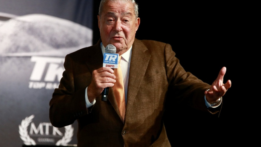 Боб Арум: Команда Кроуфорда поступила неправильно