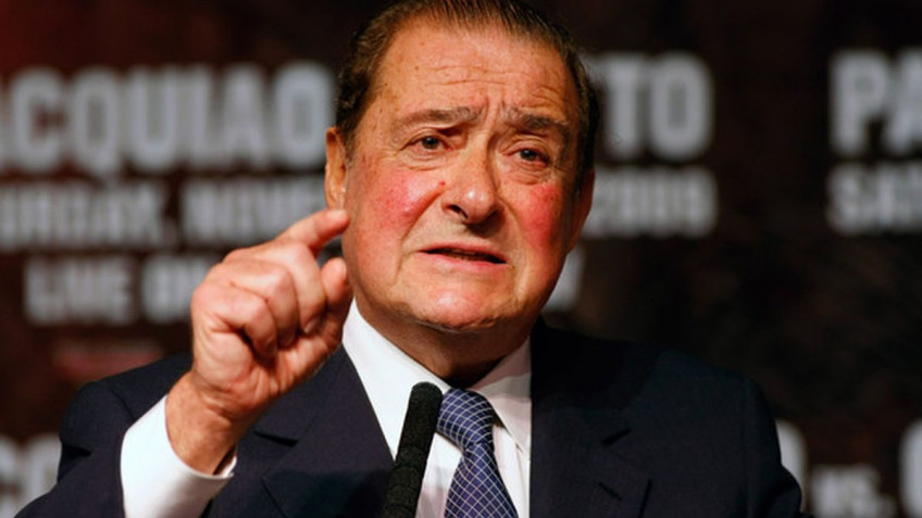 Боб Арум: Дане Уайту должно быть стыдно