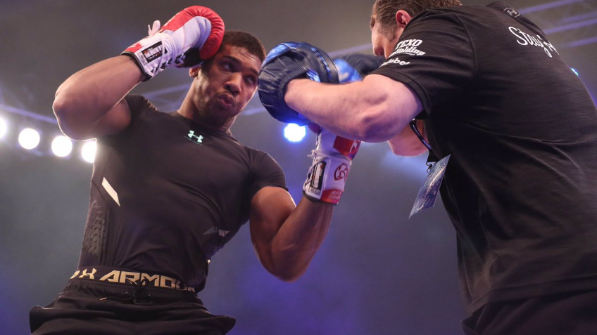 Видео: Открытая тренировка Джошуа перед боем с Кличко