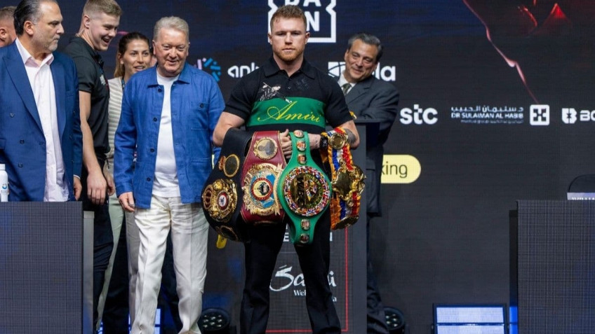 Канело хочет боев в Великобритании и Японии