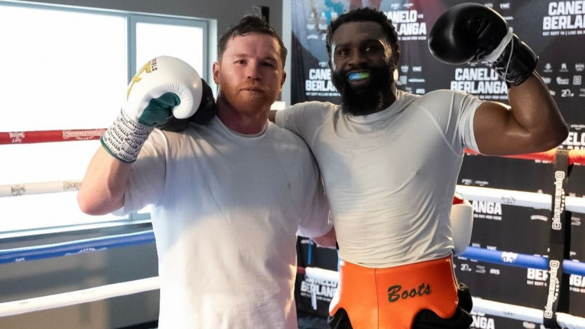 Известный тренер считает, что Канело правильно готовится к  бою с Кроуфордом