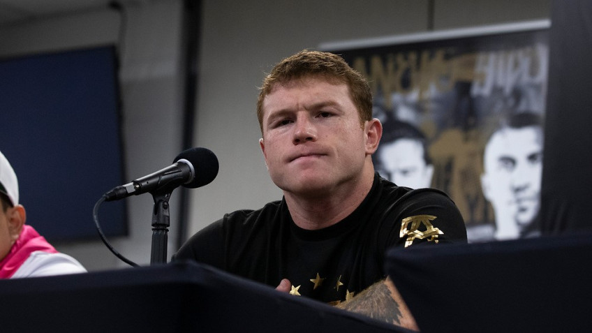 Канело Альварес заявил, что еще не принял решения