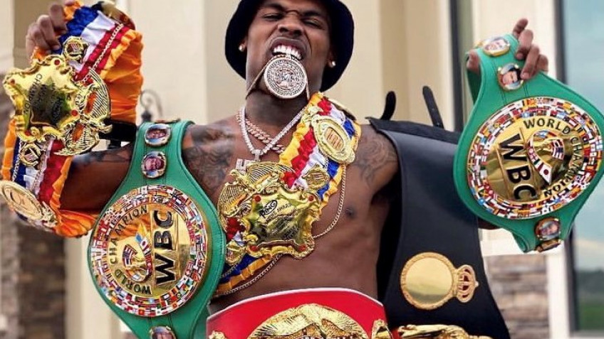 Бывший абсолютный чемпион хочет боя с Эннисом или Ортисом