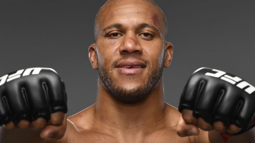 Энтони Смит: Сирил Ган победит и Нганну, и Джонса