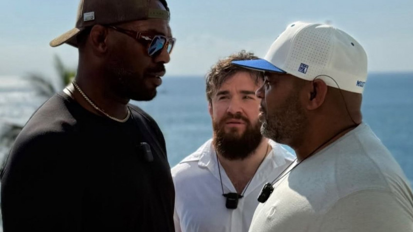 Кормье и Джонс могут встретиться в третий раз