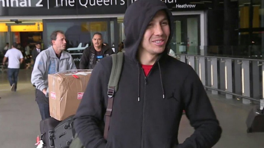 Видео: Геннадий Головкин прибыл в Лондон