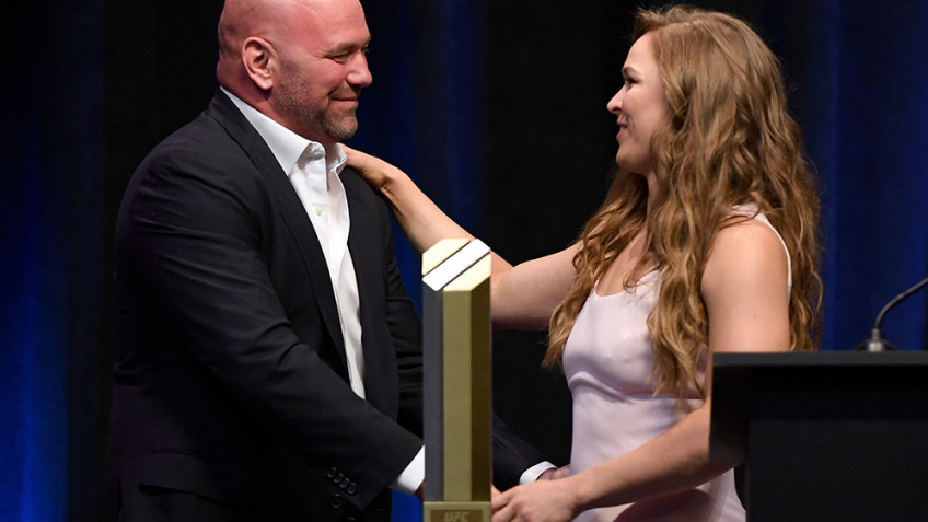 Кадр дня: Ронда Роузи включена в Зал Славы UFC