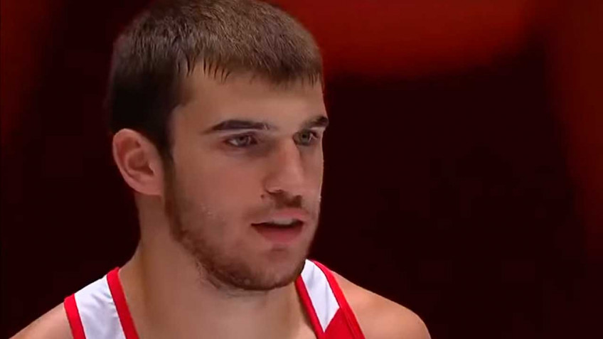 Чемпион России в супертяжелом весе Давид Суров планирует дебют в профессиональном боксе