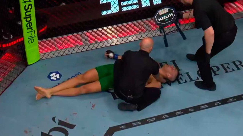 UFC 333: Абусупьян Магомедов досрочно победил Кэмерона Роустона