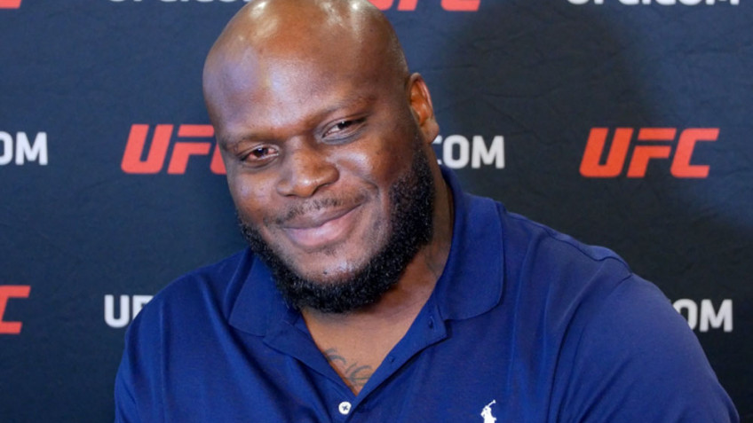 Льюис: Кормье повезло, что у него всего лишь болит рука, а у меня больная спина, лишний вес, а сам я почти диабетик