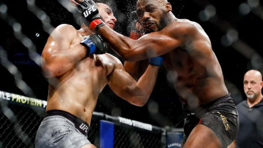 Доминик Рейес об отказе Джонса от пояса UFC: Вы не отказываетесь от того, чем гордитесь, что заслужили