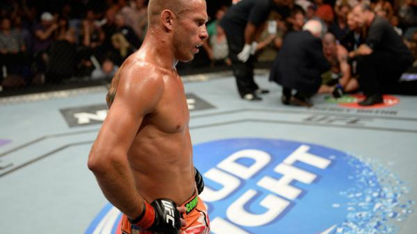 Нурмагомедов и Серроне согласились на бой друг с другом