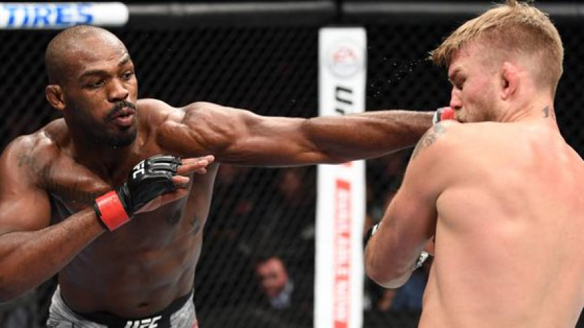 Джонс — Кормье: Докажи своим фанатам, что ты двойной чемпион