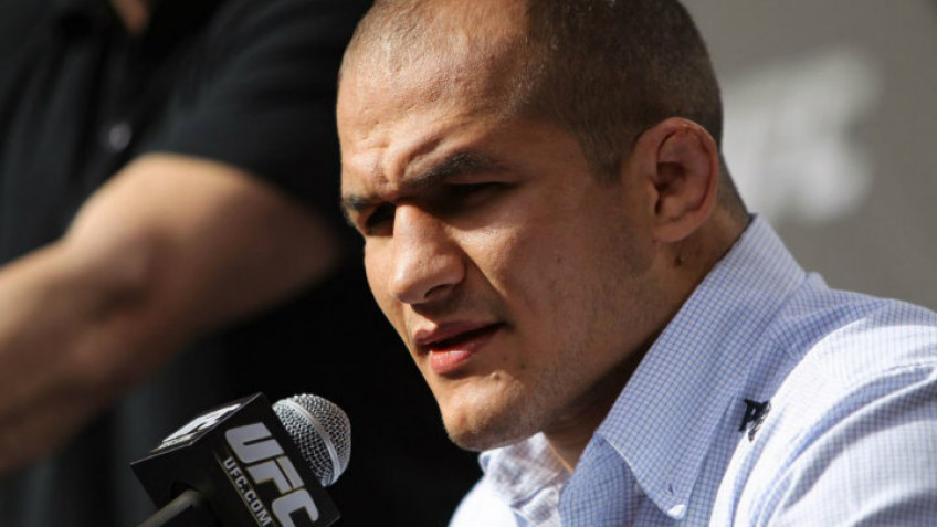 Джуниор дос Сантос: Победа Кормье была большим сюрпризом для меня