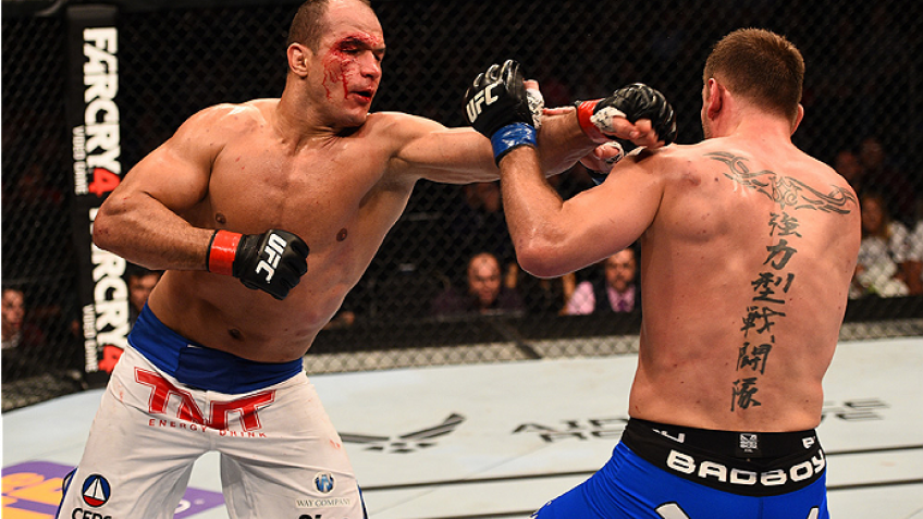 Дос Сантос: Хотел бы сразиться с Энтони Джошуа, или даже с Тайсоном Фьюри