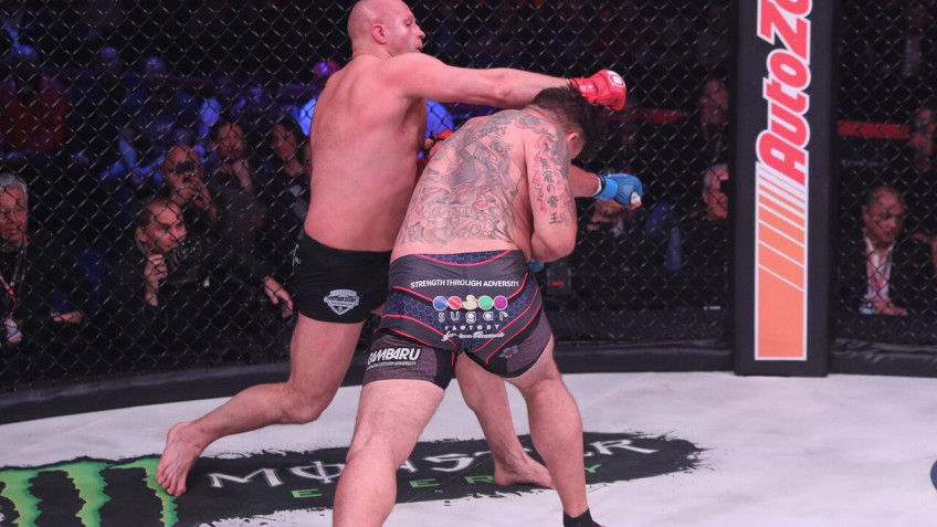 Фрэнк Мир: Бросок Емельяненко ударил по моему эго, дальше я дрался на эмоциях