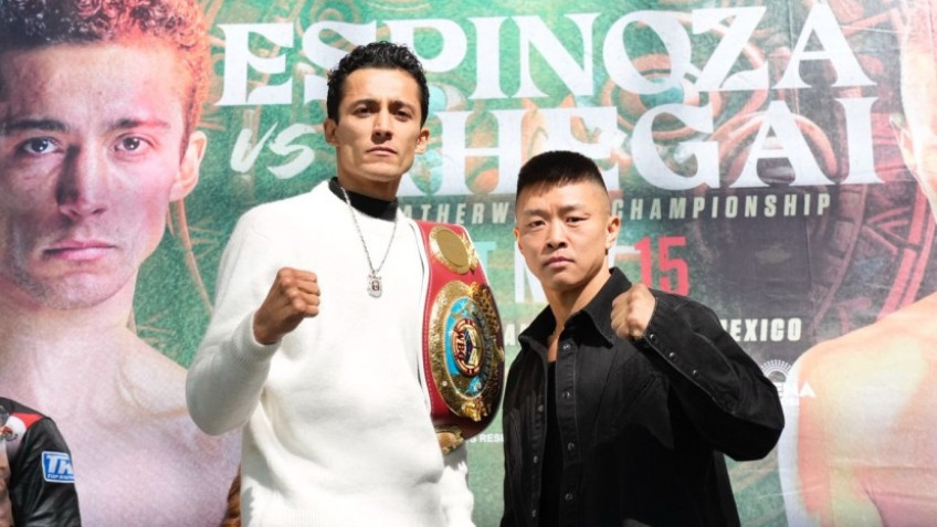 Рафаэль Эспиноса победил Арнольда Хегая