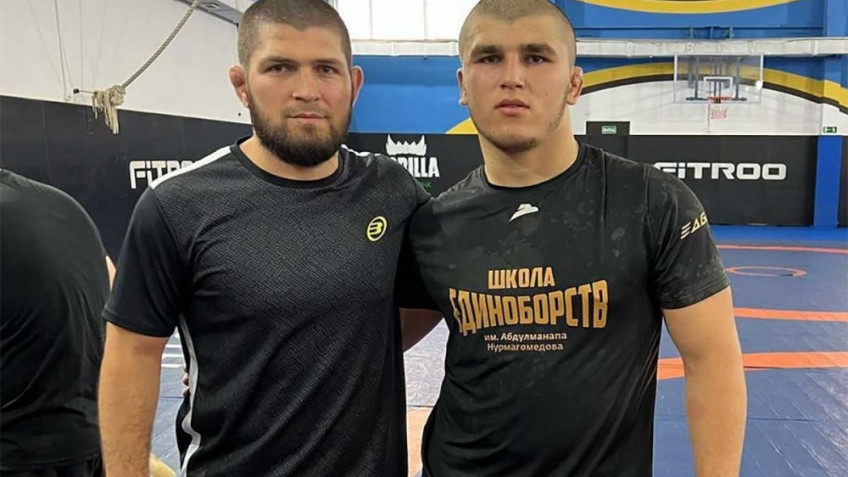 Боец из команды Хабиба Нурмагомедова умер после огнестрельного ранения