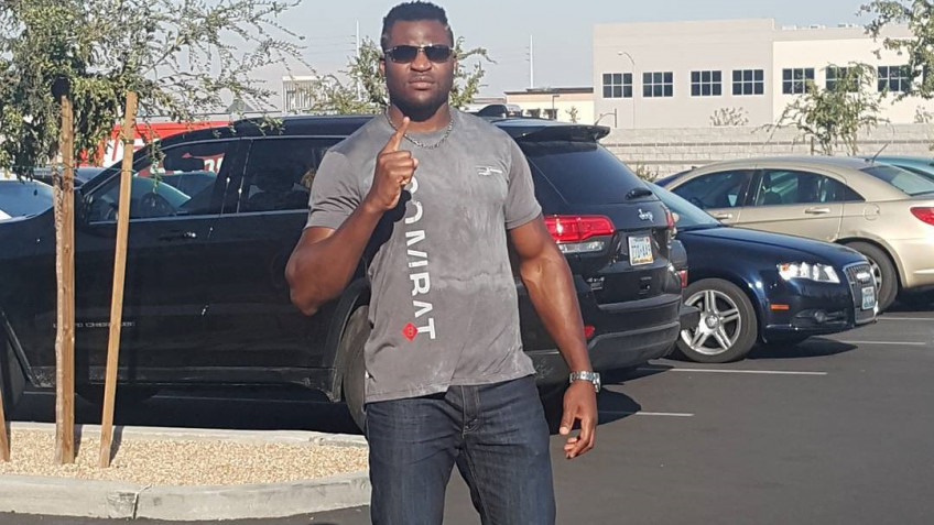 Дана Уайт: Франсису Нганну акцент не помешает стать новой звездой