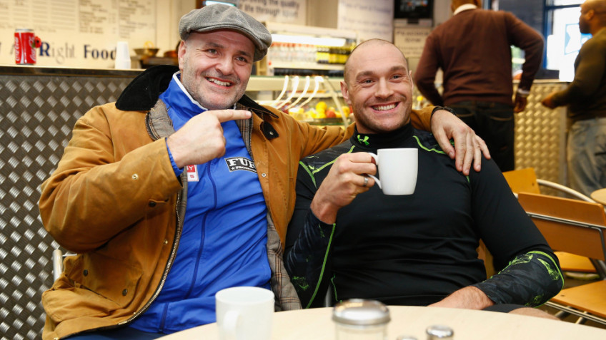 Джон Фьюри намерен помочь сыну набрать форму