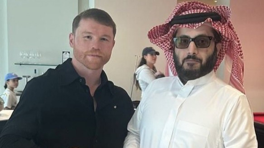 Сауль Альварес проведет два боя в следующем году