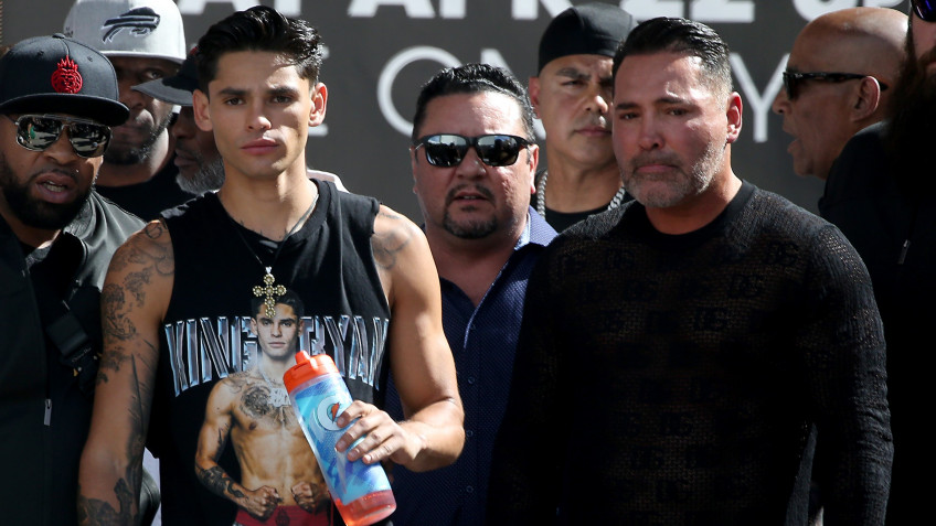 Де Ла Хойя и Гарсия опять расходятся в планах