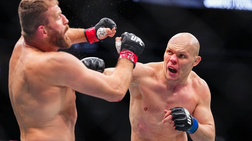 UFC 323: Бой Богдана Гуськова и Яна Блаховича завершился вничью