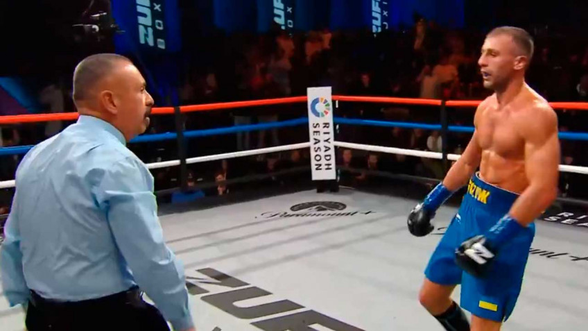 Zuffa Boxing 02: Радивойе Калайджич досрочно победил Александра Гвоздика