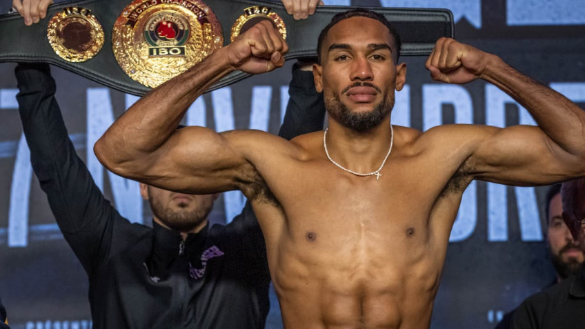 От боя с Ослейсом Иглесиасом отказался очередной противник