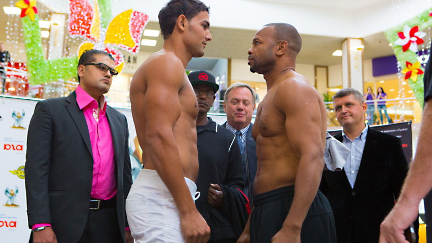 Прямая трансляция шоу в Краснодаре (начало в 18:45)