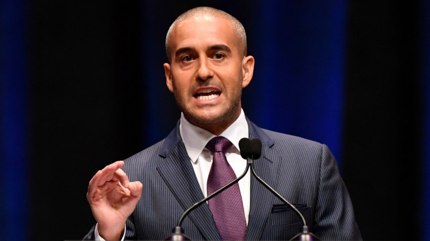 Комментатор UFC предложил уволить четверть бойцов