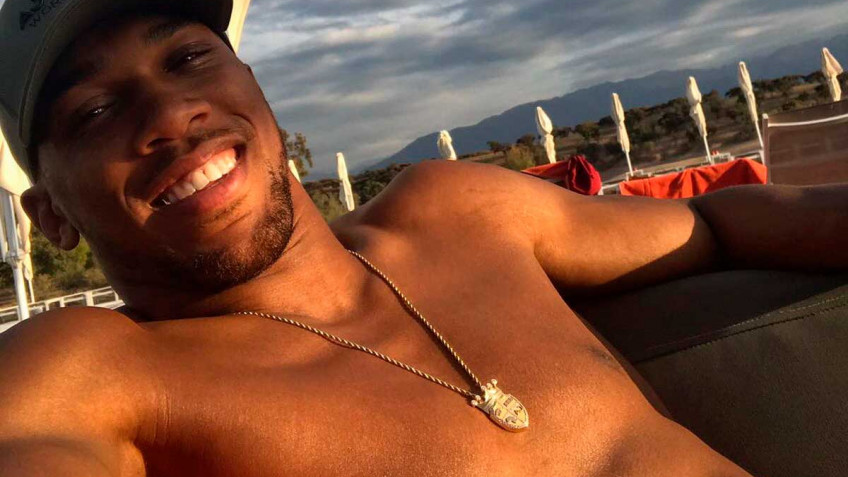 Эдди Хирн: Энтони Джошуа проведет следующий бой в январе или феврале