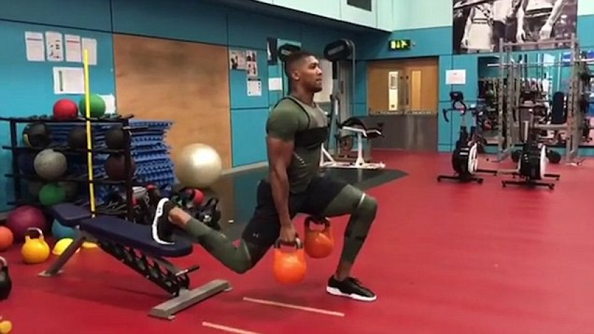 Эдди Хирн: Джошуа начнет спарринги раньше, чем обычно