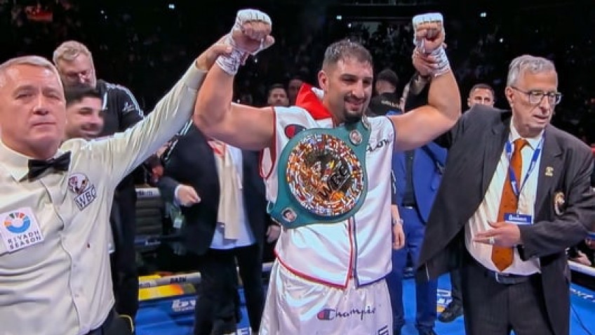 Агит Кабайел выйдет на ринг в мае в Германии