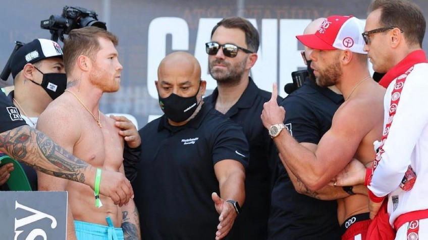 Канело-Сондерс: Результат взвешивания и битва взглядов (видео)