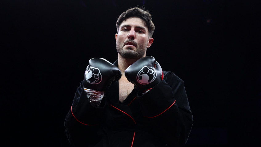 Абасс Барау сделал прогноз на бой Муртазалиев — Келли