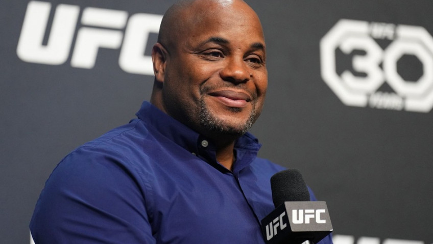 Даниэль Кормье: Перейра, Топурия и Чимаев могут стать тройными чемпионами UFC