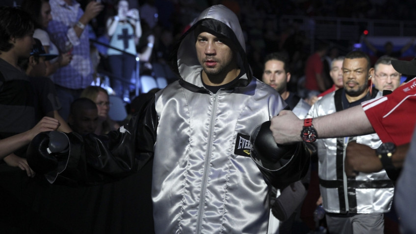 Вновь начаты переговоры о поединке Коробов-Сондерс за титул WBO