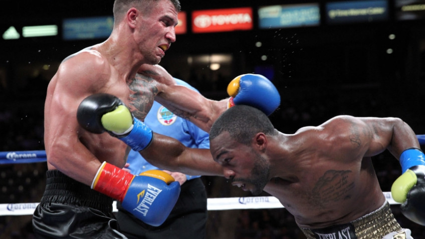 Видеозапись боя Ломаченко-Рассел