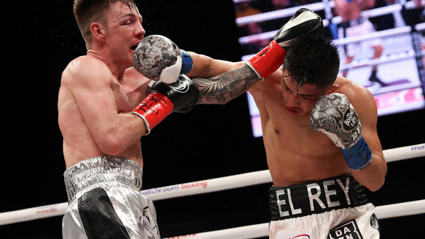 Хулио Сезар Мартинес победил Джея Харриса