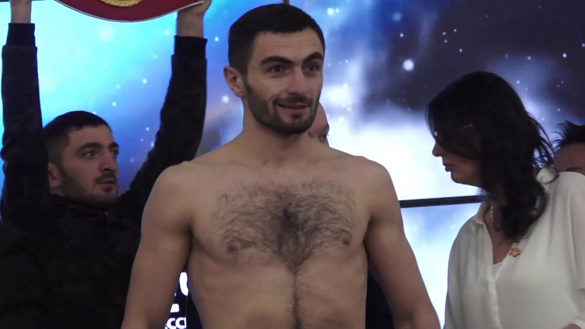 Иса Чаниев проведет бой за титул чемпиона IBF с Ричардом Комми в рамках вечера Альварес-Ковалев 2