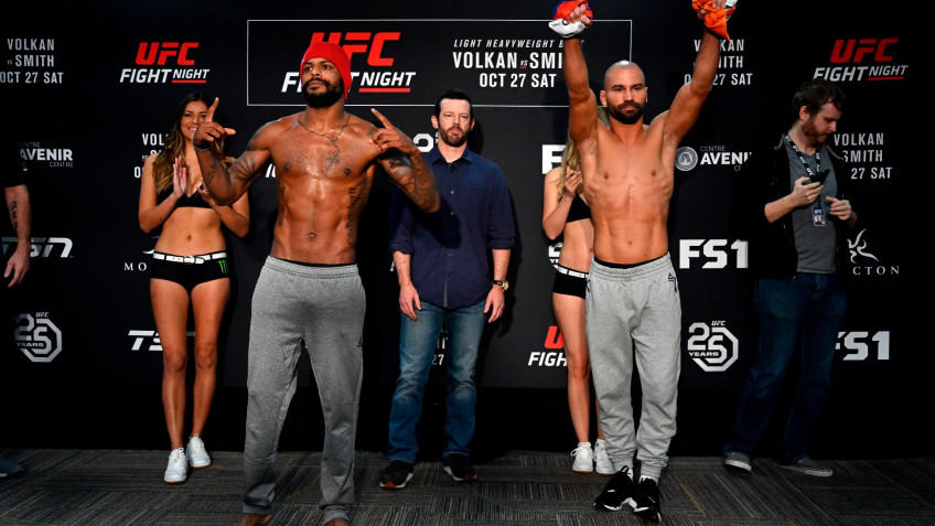 Майкл Джонсон победил Артема Лобова решением судей