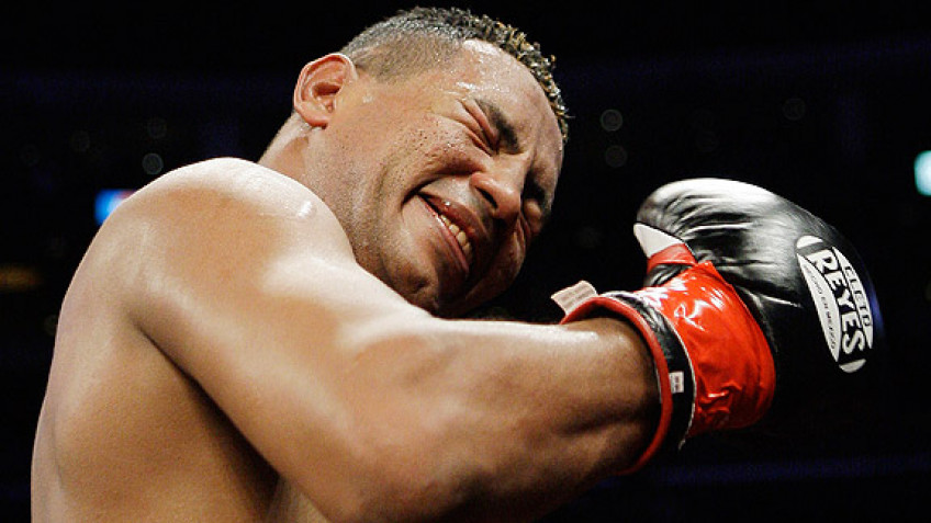 Рикардо Майорга победил Андрика Саралеги в рамках полутяжелого веса