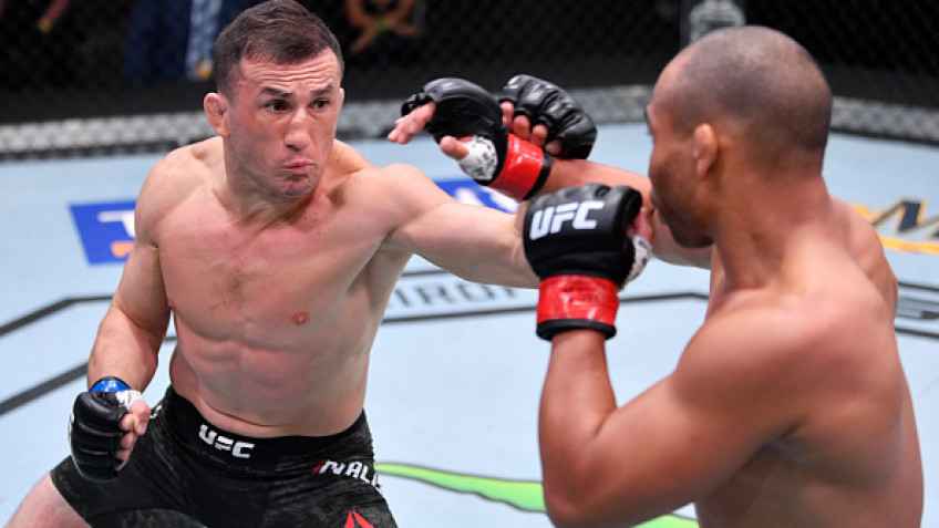 Мераб Двалишвили уверенно победил Джона Додсона