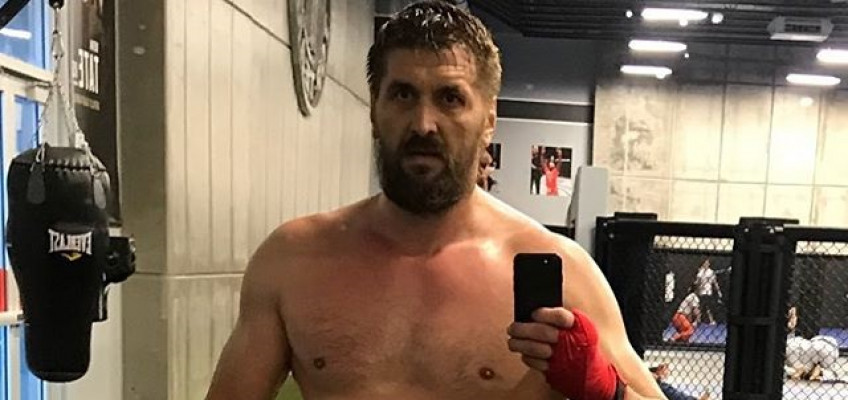 Виталий Минаков сразится за пояс чемпиона Bellator