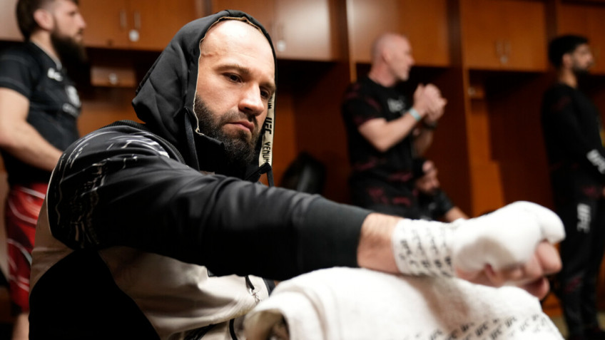 Азамат Мурзаканов проведет бой против Пауло Косты