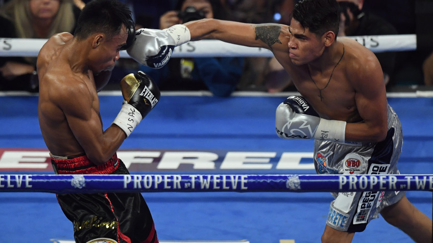 Чемпион WBO в первом полулегком весе Эммануэль Наваррете в пятый раз защитил титул